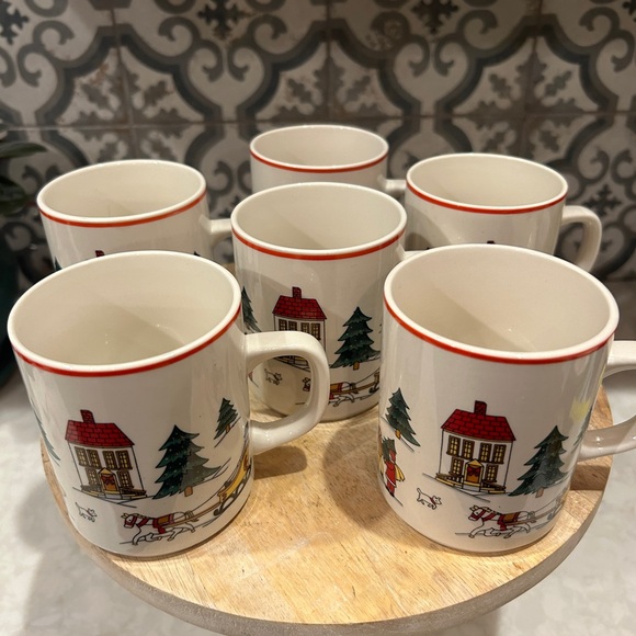 VINTAGE 1987 JAMESTOWN CHINA “JOY OF CHRISTMAS” MUGS- SET OF 6 - Picture 2 of 6